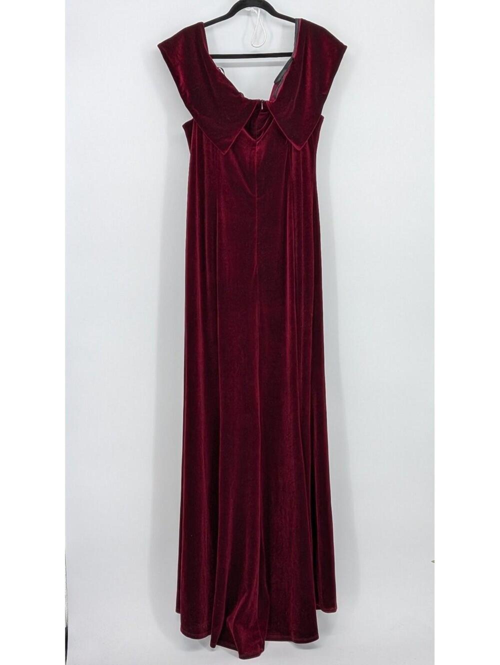 Vintage 90s Xscape 22W Burgundy Red Velvet Off Shoulder Full Length Evening Gown - Picture 4 of 10